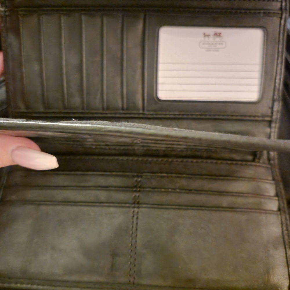 Wallet with Checkbook insert - Picture 4 of 6
